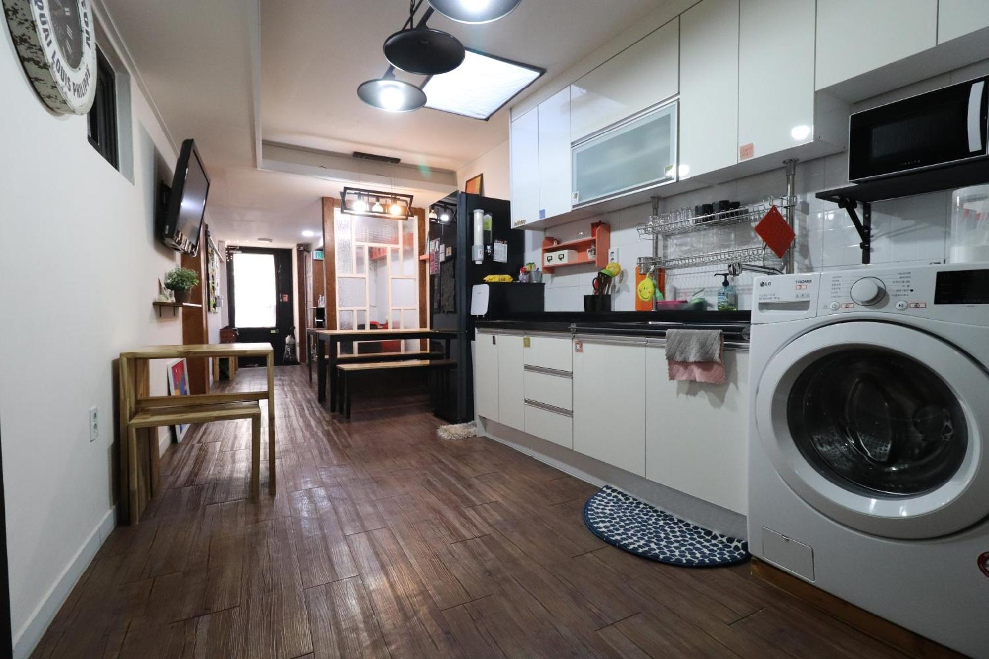 Just4U Guesthouse โซล ภายนอก รูปภาพ