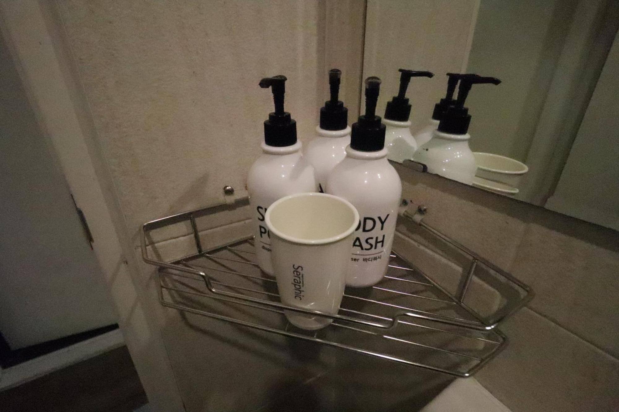 Just4U Guesthouse โซล ภายนอก รูปภาพ